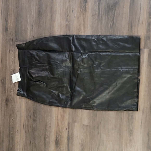 Forever21 Black Leather Skirt - Picture 5 of 6